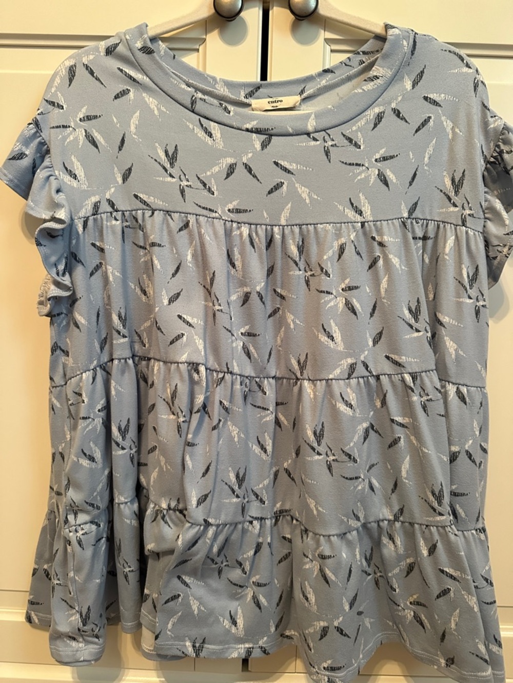 entro Light Blue Tiered Flutter Sleeve Tunic with white Leaf Print